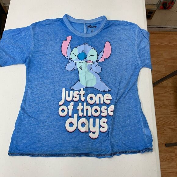 Disney Stitch Sleep Shirt - Picture 1 of 3